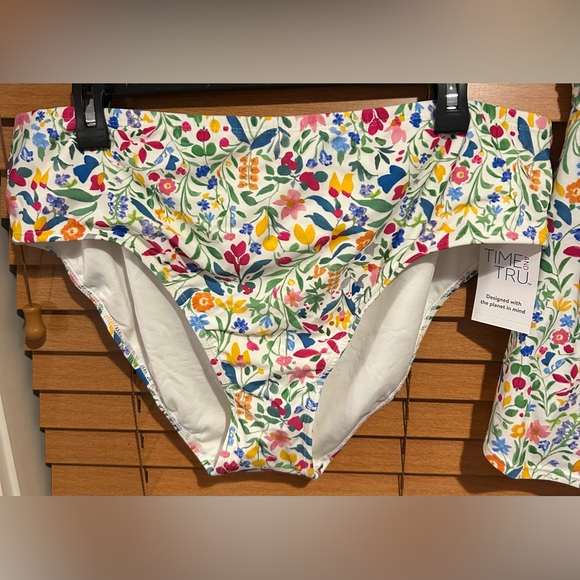 NWT Time and Tru Floral Print Tankini Bathing suit size 16-18 1XL - Picture 2 of 8